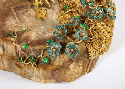 Rare 18K Gold Enamel and Diamond Mounted Carved Labradorite Turkey Bird