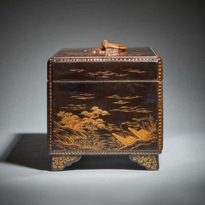 Rare 18th Century George III Lacquer Tea Caddy with Original Lacquer Canisters