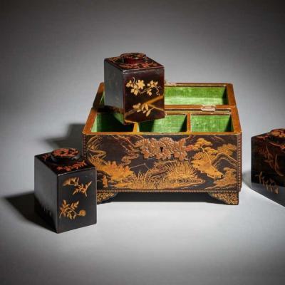 Rare 18th Century George III Lacquer Tea Caddy with Original Lacquer Canisters