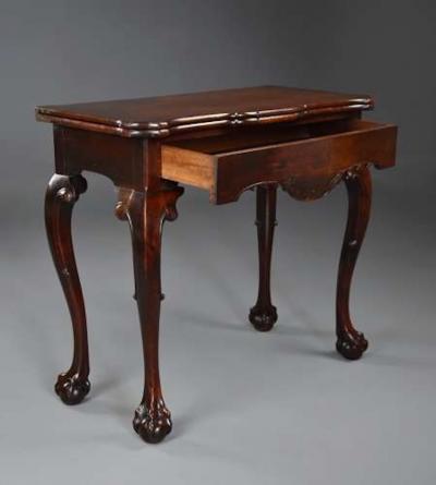 Rare 18thc Irish American black walnut tea table with bird inlay