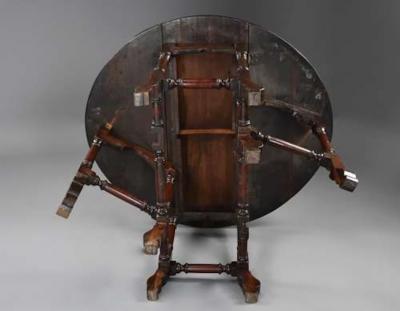 Rare 18thc red walnut gateleg table of small proportions fine patina