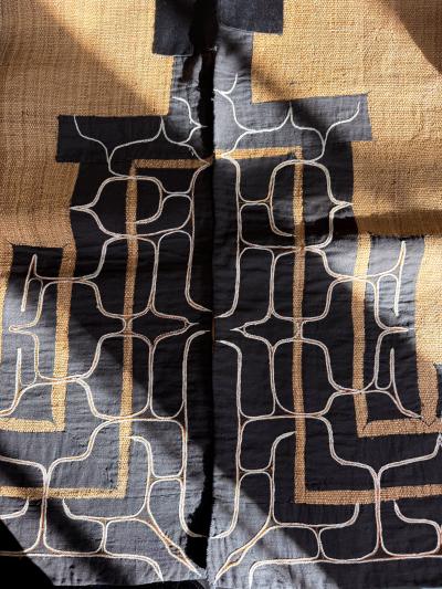 Rare Antique Japanese Ainu Robe Hokkaido Elm Fibers with Appliqu Embroidery