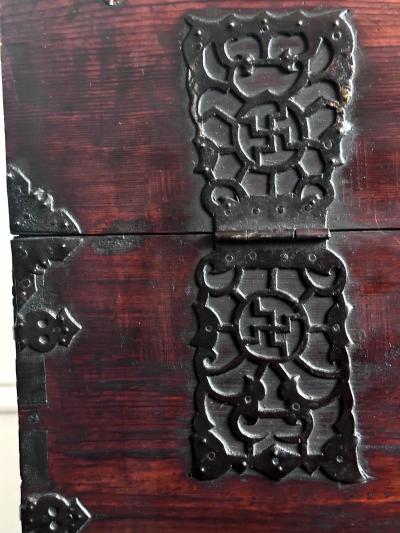 Rare Antique Korean Nothern Bandaji from Hwanghae Do