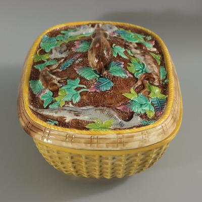 Rare Brown Westhead Moore Majolica Game Pie Dish