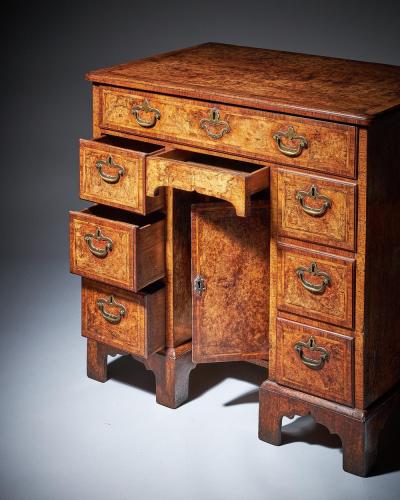 Rare Burr Walnut George II 18th Century Kneehole Desk circa 1730 1740 England