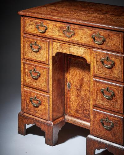 Rare Burr Walnut George II 18th Century Kneehole Desk circa 1730 1740 England