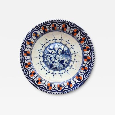 Rare Dutch Maiolica Charger a foglie early 17th century