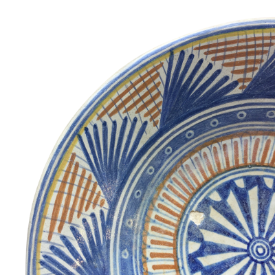 Rare Dutch Maiolica plate with geometrical star design 16th century