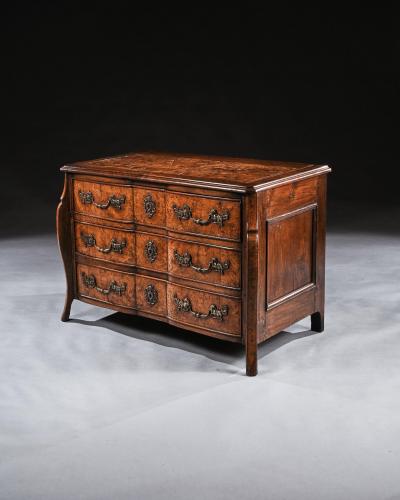 Rare Early 18th Century Louis XV Provincial Burr Elm Mazarin Commode