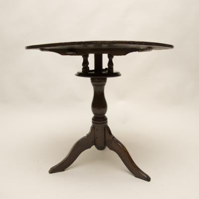 Rare Early 18th Century Welsh Oval Bird Cage Tilt Top Table