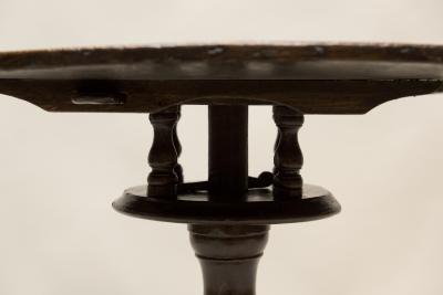 Rare Early 18th Century Welsh Oval Bird Cage Tilt Top Table