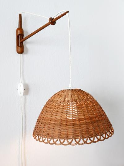 Rare Elegant Mid Century Modern Rattan Teak Wall Lamp Scandinavia 1960s