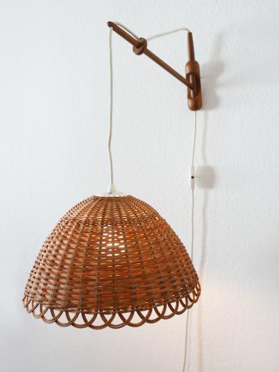 Rare Elegant Mid Century Modern Rattan Teak Wall Lamp Scandinavia 1960s