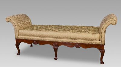Rare George II Walnut Shell Carved Day Bed