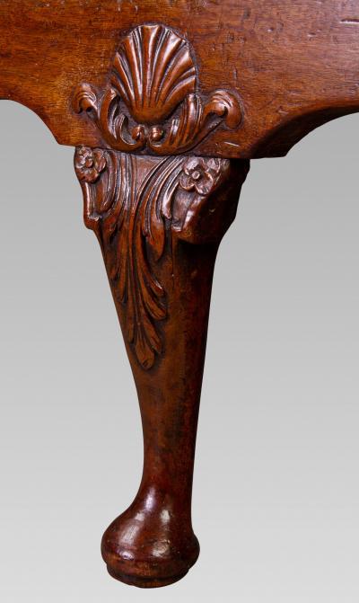 Rare George II Walnut Shell Carved Day Bed