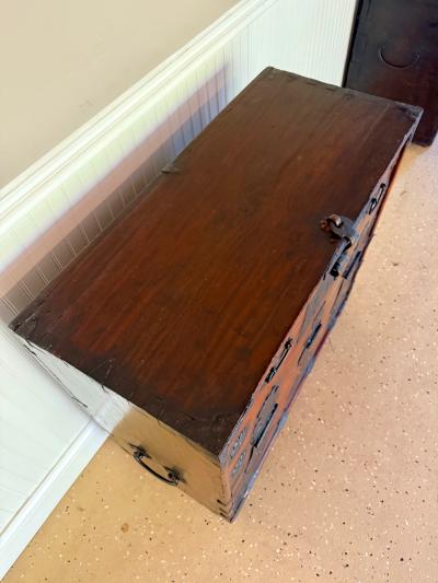 Rare Korean Gangwon Do Bandaji Chest Joseon Dynasty