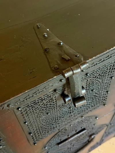 Rare Korean Pakchon Bandaji Chest Joseon Dynasty