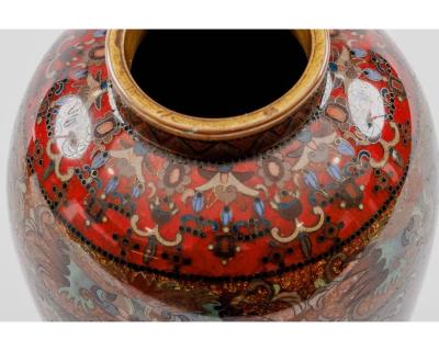 Rare Pair of Meiji Period Japanese Cloisonne Enamel Vases Red Ground Dragon 3