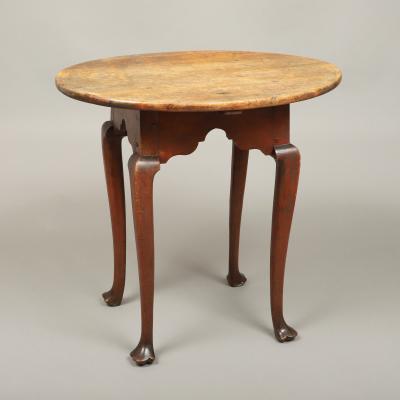 Rare Queen Anne Oval Top Tea Table
