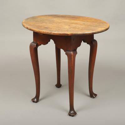 Rare Queen Anne Oval Top Tea Table