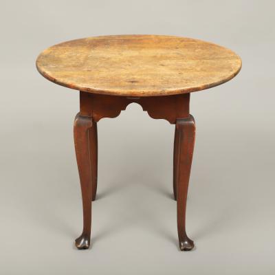 Rare Queen Anne Oval Top Tea Table