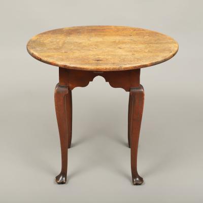 Rare Queen Anne Oval Top Tea Table