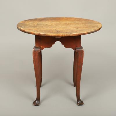 Rare Queen Anne Oval Top Tea Table