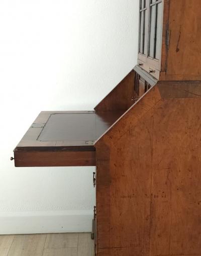 Rare Small George I Walnut Secretary Desk with Hidden Compartments circa 1715