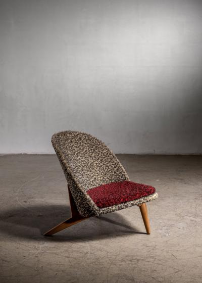 Rare Swedish trileg lounge chair