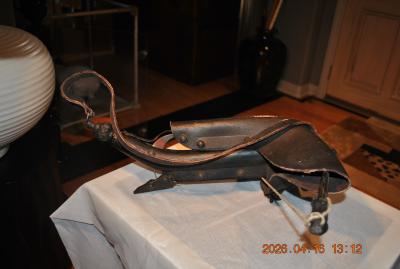 Rare Tibetan rosewood and leather crossbow and quiver