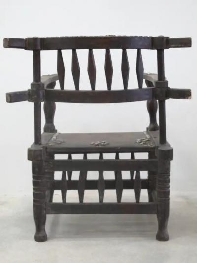 Rare Vintage 1950s Ashanti Throne Chair With Metal Studs