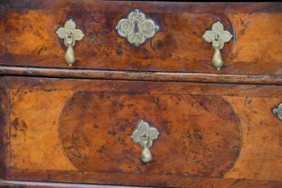 Rare fine William Mary yew walnut chest of drawers
