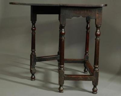 Rare late 17th century oak ash side table