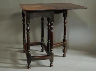 Rare late 17th century oak ash side table