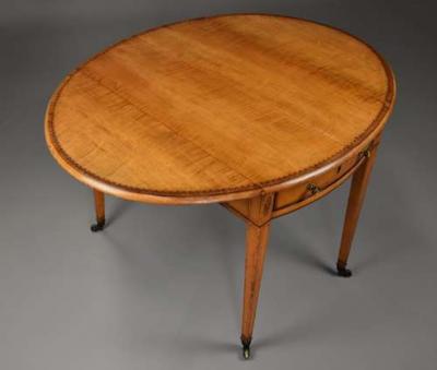 Rare late 18thc fiddleback sycamore Pembroke table of fine patina