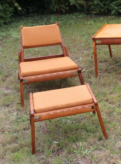 Rarest complete teak hunting chairs and ottoman set in vintage condition