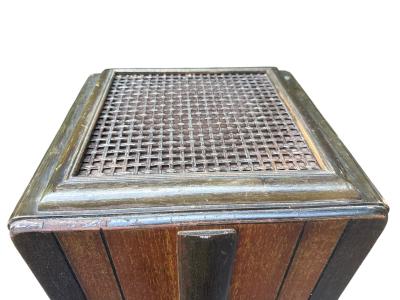 Raymond Loewy ART DECO SKYSCRAPER COLUMAIRE JR RADIO DESIGNED BY RAYMOND LOEWY