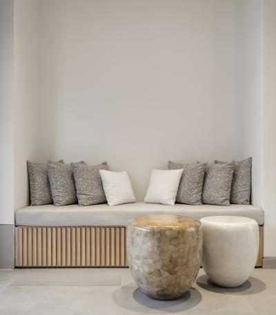 Reda Amalou DOT EGGSHELL