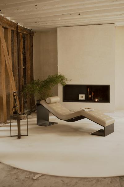 Reda Amalou THIS IS NOT A VASE