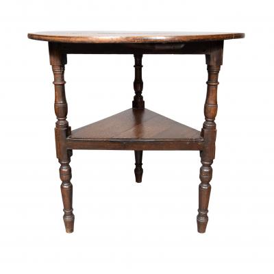 Regency Oak Cricket Table