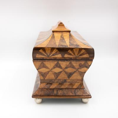 Regency Period English Box In Walnut With Tent Top