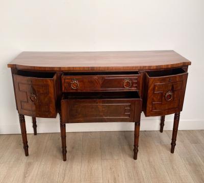 Regency Period Mahogany Georgian Sideboard England circa 1800