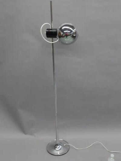 Reggiani Lampadari Italian Mid Century Modern Adjustable and Articulated Floor Lamp by Reggiani