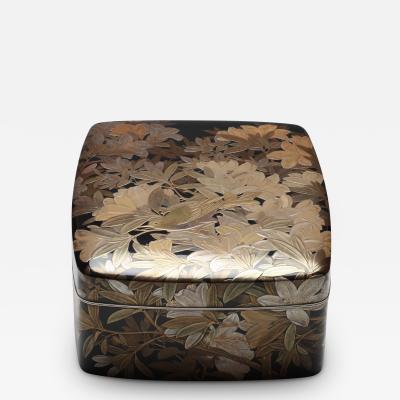 Reimei Utagawa Accessory Box with Azalea and Vine T 4340 