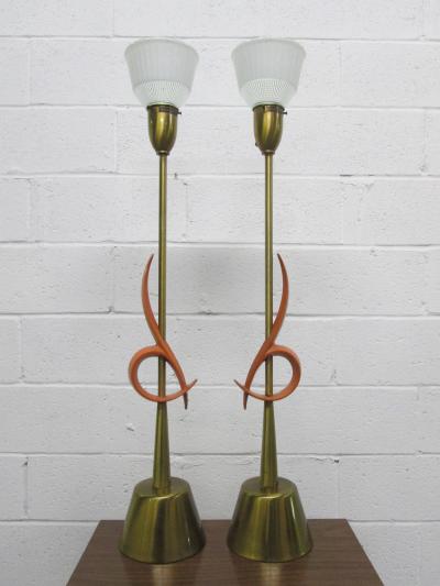 Rembrandt Lamp Company Pair of Large Rembrandt Table Lamps