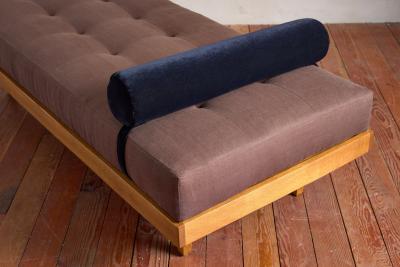 Ren Gabriel Rene Gabriel Daybed