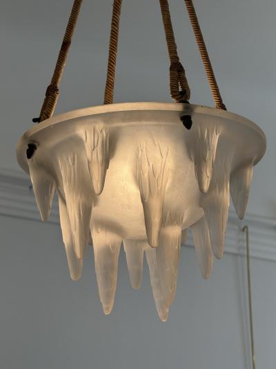 Ren Lalique Lalique Co Ren Lalique French Art Deco moulded glass pendant chandelier circa 1925 1935