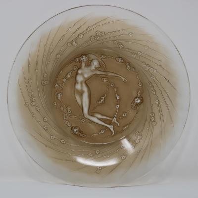 Ren Lalique Lalique Co Rene Lalique Glass Une Figurine et Fleurs Plate