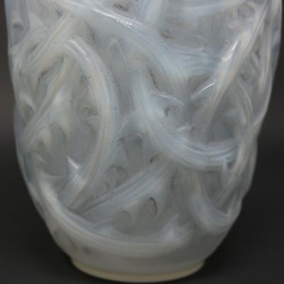 Ren Lalique Lalique Co Rene Lalique Opalescent Glass Ronces Vase