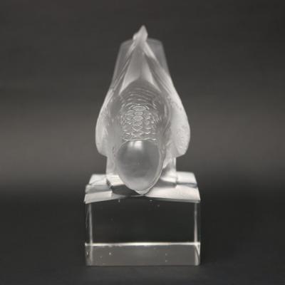 Rene Lalique Moineau Sur Socle Ailes Fermees Paperweight